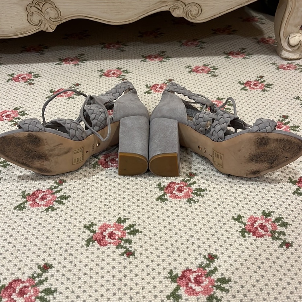 Raye Braided Grey Heel - Picture 6 of 6